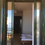 Giannatos' Studios * Poros (Kefalonia)