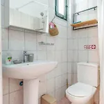 Giannatos' Studios Apartment