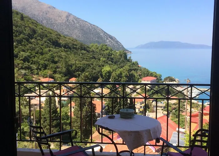 Giannatos' Studios Poros (Kefalonia)